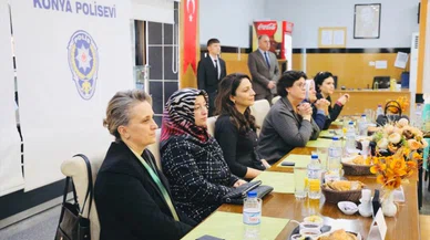 Konya'da polis eşleri ile STK temsilcileri bir araya geldi