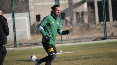 Konyaspor’da Muhammet, forma giymek için gün sayıyor