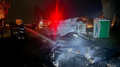 Barakada akıl almaz yangın! Kullanılmaz hale geldi...