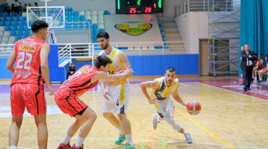 Basketbolda Konya Büyükşehir, namağlup liderliğini sürdürüyor