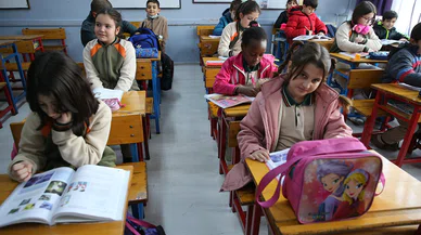 Ara tatil bitti, öğrenciler okullarına dönüş sevinci yaşadı!