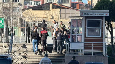 Ölüler ve yaralılar var...