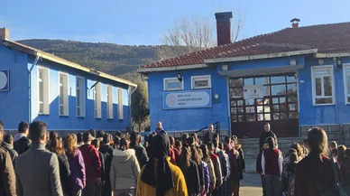 Konya'da deprem şehitleri anıldı: Milli eğitim müdürü de duaya katıldı