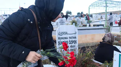 SÜ öğrencileri felaketin yıldönümünde onları yalnız bırakmadı!
