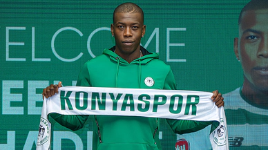 Konyaspor, Teenage Hadebe'yi açıkladı