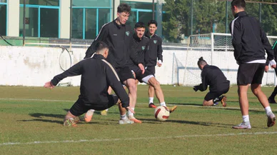 Denizlispor'da futbolcular kazan kaldırdı!