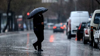 Kuraklık sonrası yağmur sevinci!.. Konya'da yağışlı hava devam edecek!