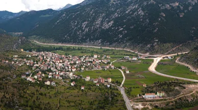 TIKLA- Oyunu ver!.. Derebucak'ta seçim heyecanı: Başkan kim olmalı?