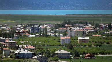 TIKLA- Oyunu ver!.. Yalıhüyük'te seçim heyecanı: Başkan kim olmalı?