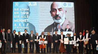 Mehmet Akif Ersoy kelimelerin gücünü kullandı! TYP Konya Şubesi'nde konuşuldu...