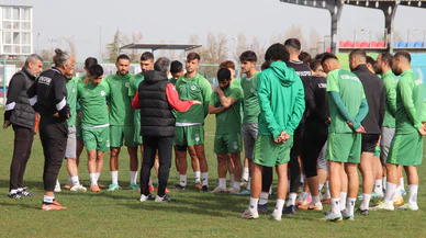 1922 Konyaspor, lidere bileniyor
