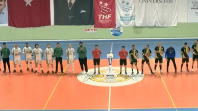 Konya'da gergin maç! Hakem tatil etti