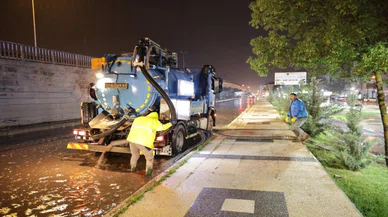 Aksaray'da yollar ve tarım arazileri göle döndü