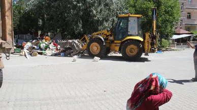 Konya'da çöp evden 5 kamyon atık çıktı görenler hayrete düştü