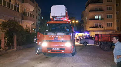 Çocuk çakmakla oynadı binayı yakıyordu