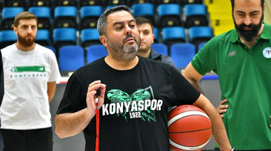 Konyaspor’u Süper Lig’e çıkaran koç, yeni takımına imza attı