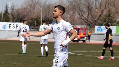 Konyaspor, 3 yıllık sözleşme imzalayıp, 1922 Konyaspor’a verdi