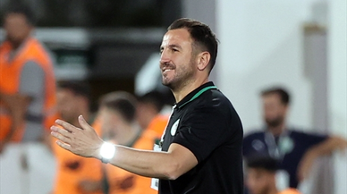 Konyaspor'da Ali Çamdalı faturayı savunmaya kesti!