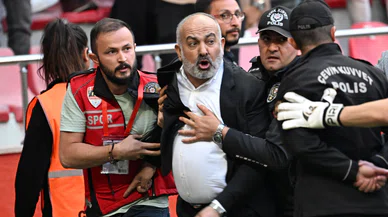 Konyaspor maçında sahaya giren Başkan, bu kez hakemleri çok beğendi