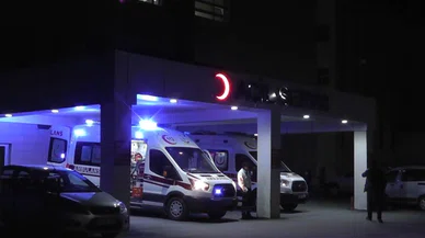 Traktör devrildi! sürücüsü feci bir şekilde can verdi! Yaralı da var...