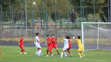 Konyaspor, 5 gollü maçta Sivasspor'a mağlup oldu