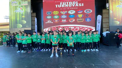 Konyaspor'dan iki şampiyonluk birden