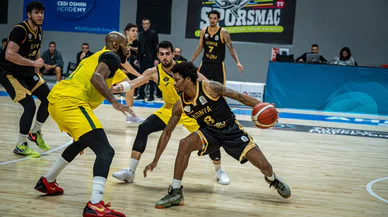 Basketbolda Büyükşehir’den lidere baskın