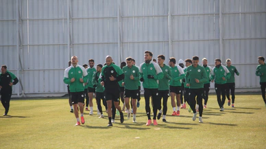 Konyasporlu oyuncular kendi içinde toplantı yaptı