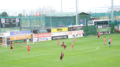 Konyaspor'un rakibi Trabzon'dan puanla döndü