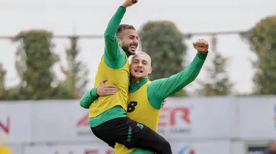 Göztepe maçına hazırlanan Konyaspor’da neşeli idman