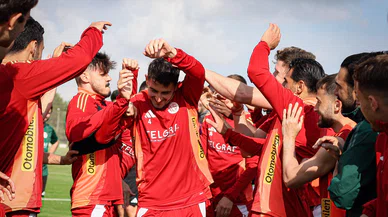 Konyaspor maçına hazırlanan Antalyaspor’da kutlama