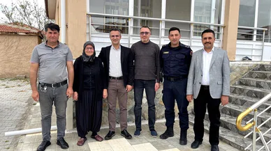 Evladını Vatan İçin Toprağa Veren Anneye Anneler Günü Ziyareti