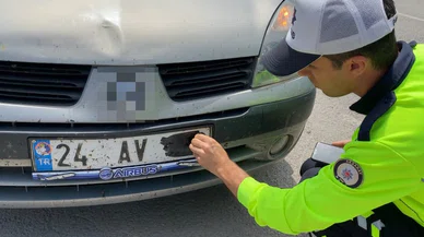 Plakayı Bantla, Kameraya Bağır: “Cenazemiz Var” Diyerek Kuralsızlığa Kılıf Aradılar