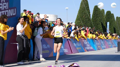 Konyalı Yonca, Uluslararası Konya Yarı Maratonunda kürsüye çıktı