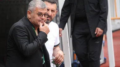 Konyaspor Başkanı Ömer Atiker’i Süper Lig’de kutlayan takımlar