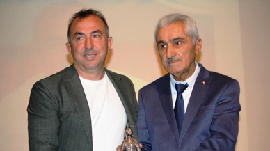 Konyaspor’da Recep Uçar onurlandırıldı