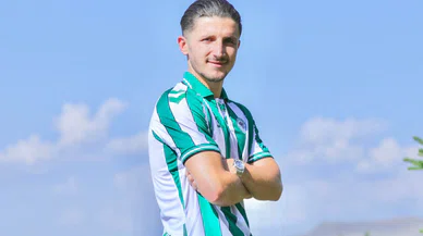 Konyaspor'da beklenen imza atıldı! Yeni 10 numara ile 2 yıllık sözleşme
