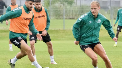 Konyaspor, sağanak yağmur altında çalıştı