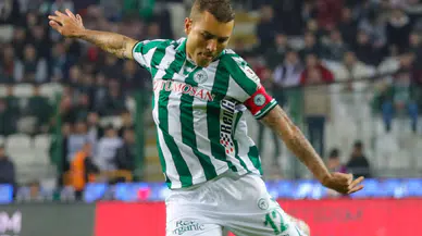 Konyaspor'un deneyimli ismi özür diledi!