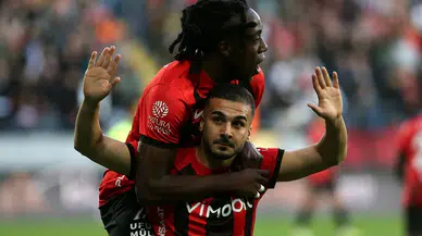 Oğulcan, Konyaspor'a saygısını gösterdi