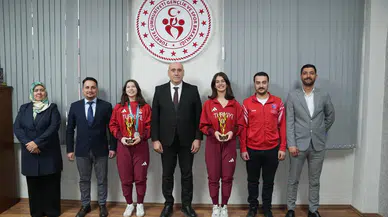 Şampiyon eskrimciler, Birdal Öztürk’ü ziyaret etti