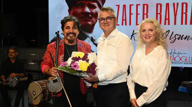 Seydişehir'de Uğur Önür'le Zafer Bayramı coşkusu yaşandı