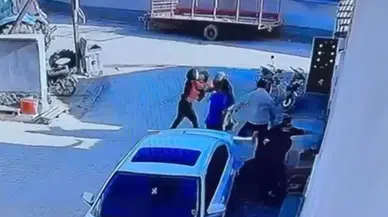 Konya'da kadınların sokak ortasında saç saça kavgası kamerada