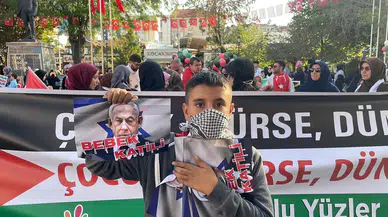 Karaman'da yüzlerce kişi Gazze için yürüdü