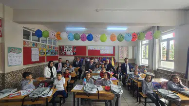 Konya Kadınhanı'nda öğrencilere hediye! Başkan sevince ortak oldu