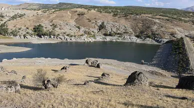 Sular tükeniyor, halk tedirgin! Su seviyesi hiç bu noktalara gelmemişti!