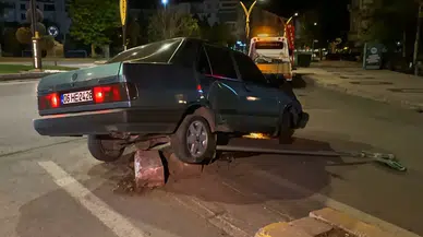 Aksaray’da ilginç kaza! Otomobilden inip kaçtılar