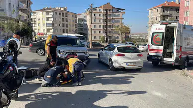 Elektrikli bisiklet ile kargo aracı çarpıştı