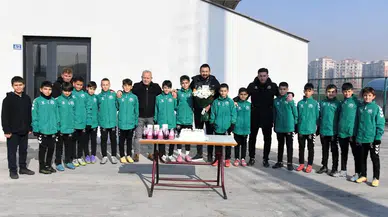 Konyaspor'da sürpriz kutlama