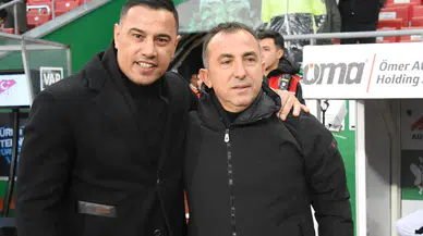 Süper Lig'e teknik müdahale! Konyaspor, üçüncü hocası ile çalışıyor